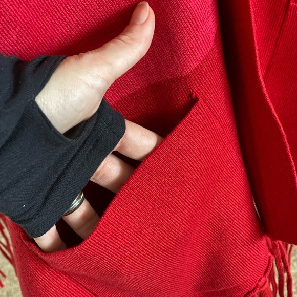 Cabi- fringe poncho shawl - Picture 4 of 15